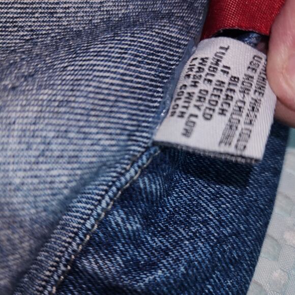 MARLBORO RED STAR EUC VINTAGE MENS DENIM JEAN JACKET.  SIZE ADULT SMALL - Picture 5 of 9